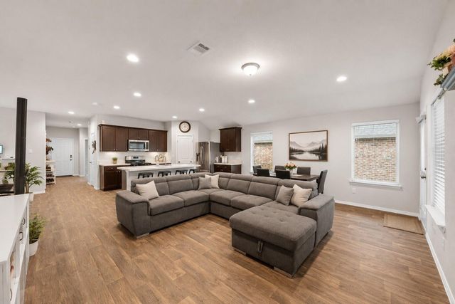 1818 Raven Vista Drive, Richmond, TX 77469