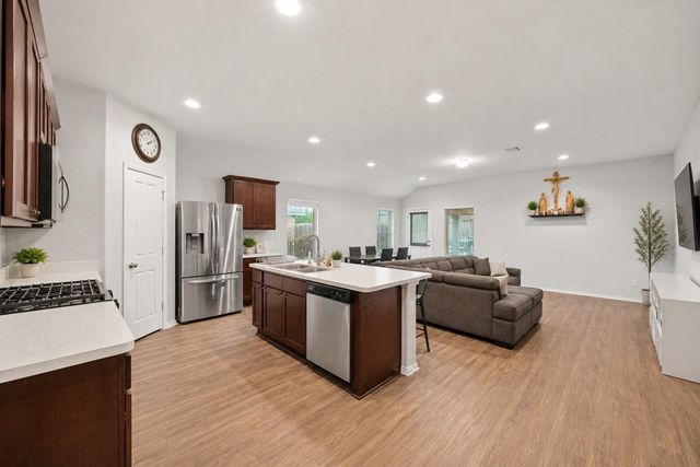 1818 Raven Vista Drive, Richmond, TX 77469