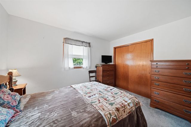 225 Center Court, Jackson, MI 49201