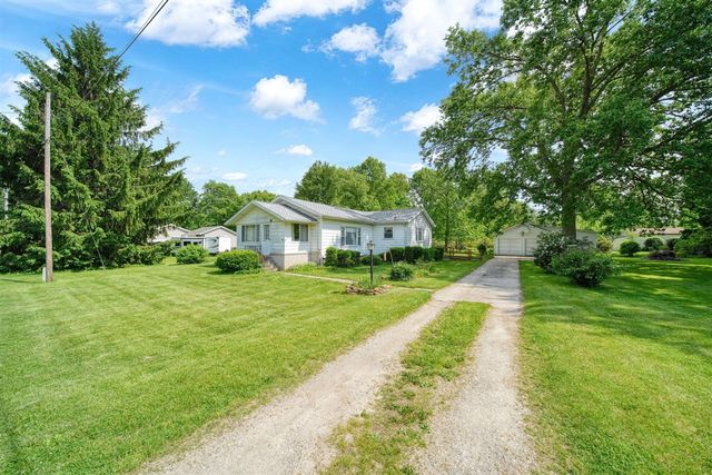 225 Center Court, Jackson, MI 49201