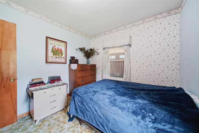 225 Center Court, Jackson, MI 49201
