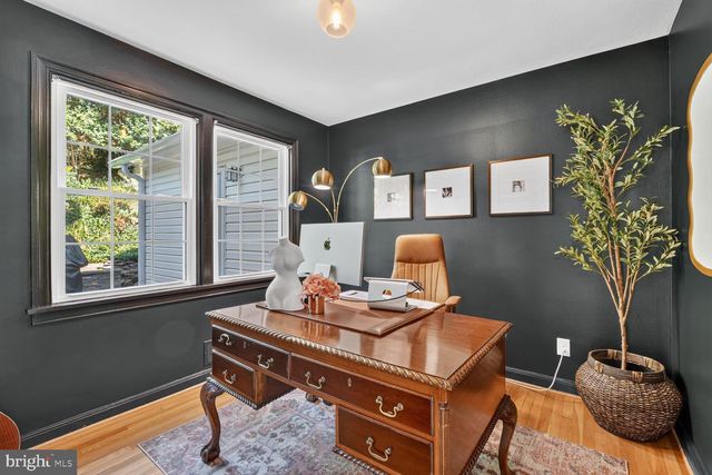 802 PARKWAY TER, Alexandria, VA 22302
