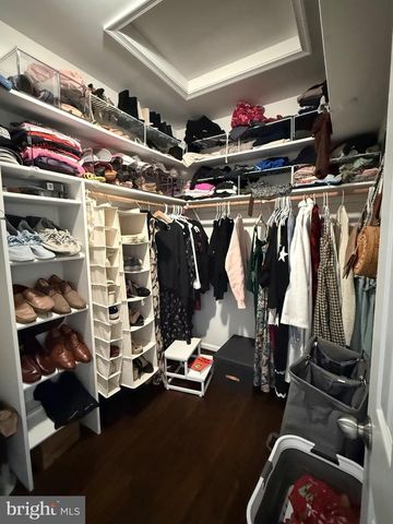 802 PARKWAY TER, Alexandria, VA 22302