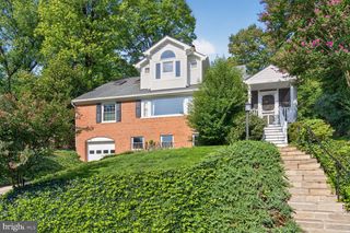802 PARKWAY TER, Alexandria, VA 22302