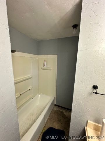 311 Gawf Road, Muskogee, OK 74403