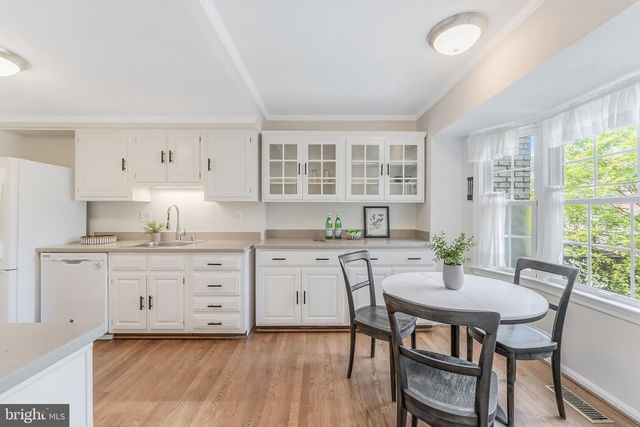 3195 STONEHURST DR, Fairfax, VA 22031