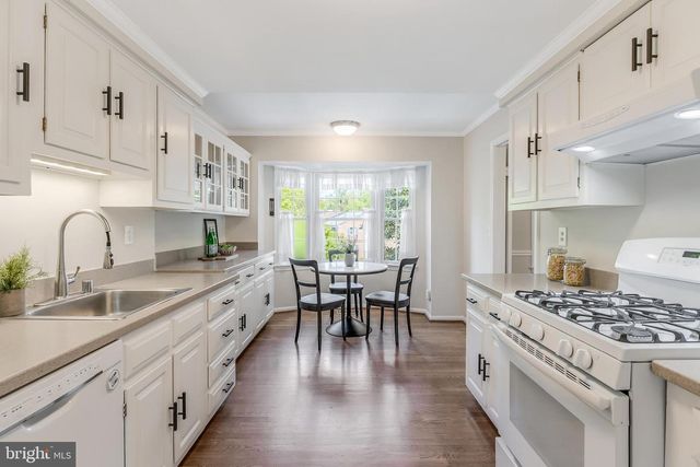 3195 STONEHURST DR, Fairfax, VA 22031