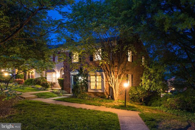 3195 STONEHURST DR, Fairfax, VA 22031