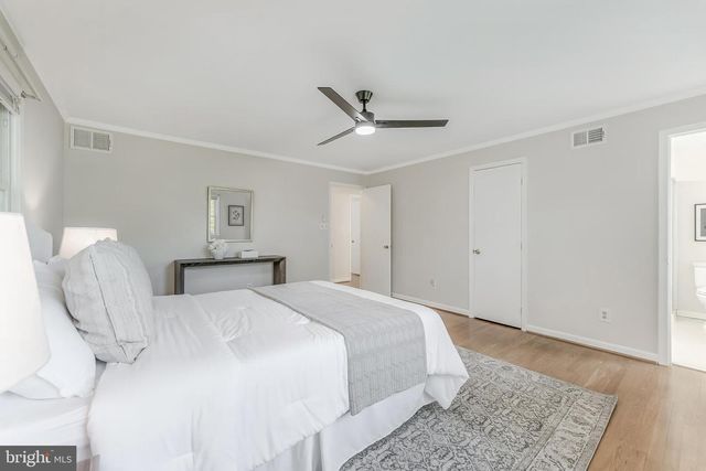 3195 STONEHURST DR, Fairfax, VA 22031