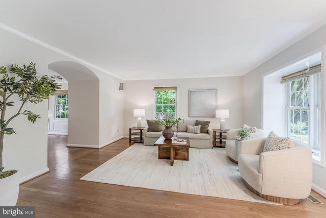 3195 STONEHURST DR, Fairfax, VA 22031