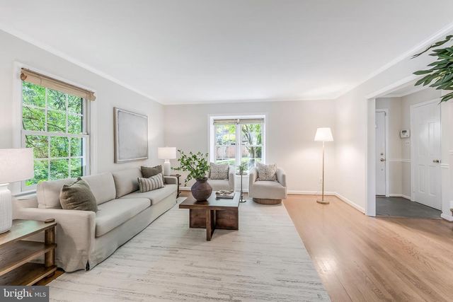 3195 STONEHURST DR, Fairfax, VA 22031