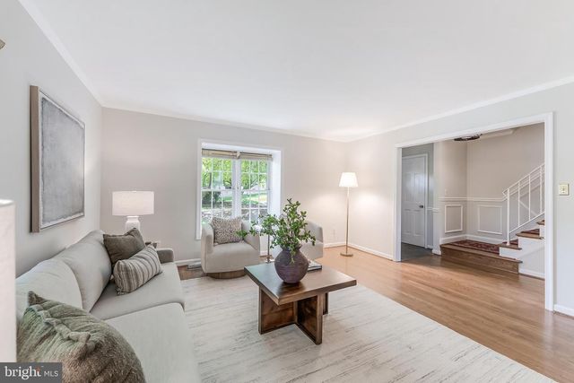 3195 STONEHURST DR, Fairfax, VA 22031