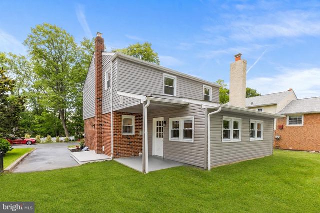 608 HUTCHINSON TER, Holmes, PA 19043