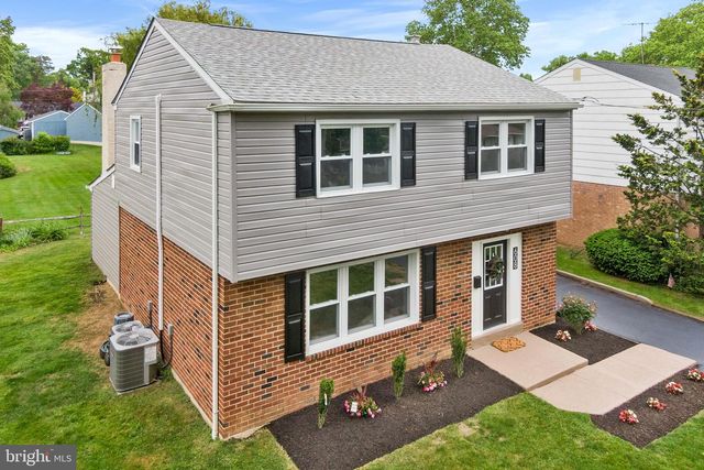 608 HUTCHINSON TER, Holmes, PA 19043