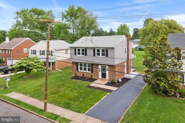 608 HUTCHINSON TER, Holmes, PA 19043