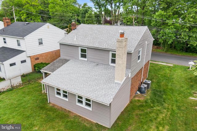 608 HUTCHINSON TER, Holmes, PA 19043