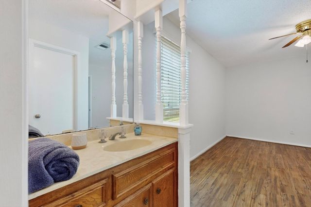 10616 Mellow Meadows DR 9D, Austin, TX 78750