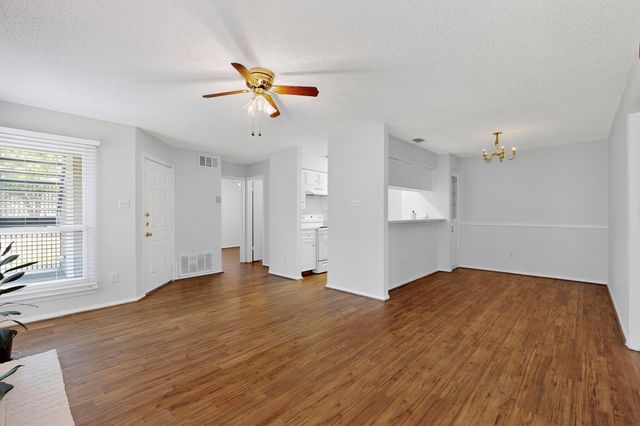 10616 Mellow Meadows DR 9D, Austin, TX 78750