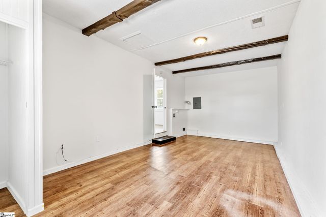 1919 El Camino Real Road, Spartanburg, SC 29301