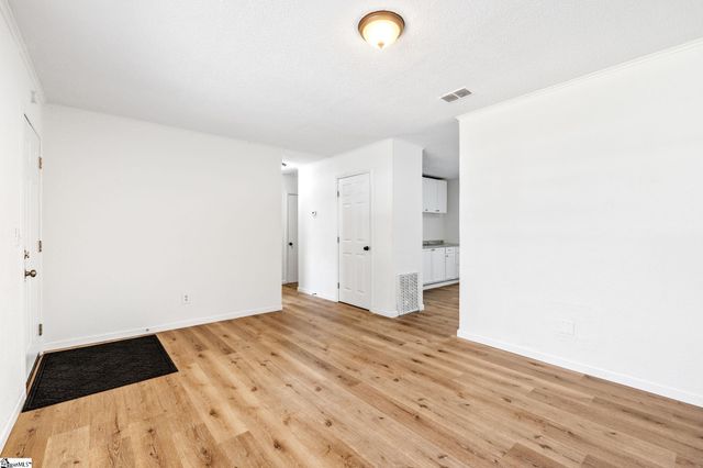 1919 El Camino Real Road, Spartanburg, SC 29301