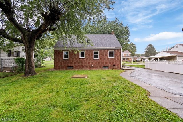 4630 Cleveland Avenue S, Canton, OH 44707