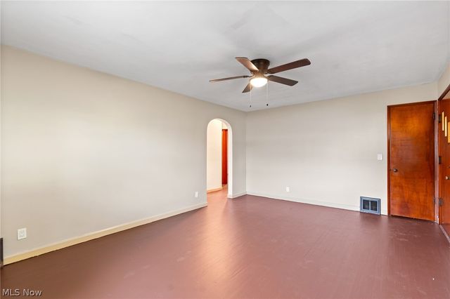 4630 Cleveland Avenue S, Canton, OH 44707