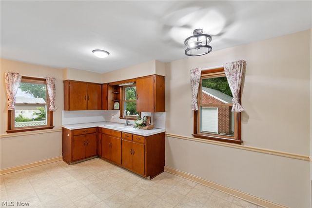 4630 Cleveland Avenue S, Canton, OH 44707