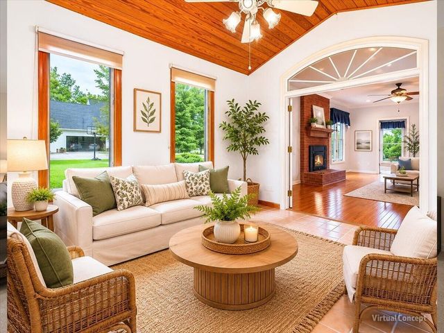 2832 Kensington Street, Athens, TN 37303