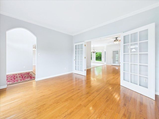 2832 Kensington Street, Athens, TN 37303