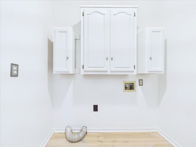 2832 Kensington Street, Athens, TN 37303