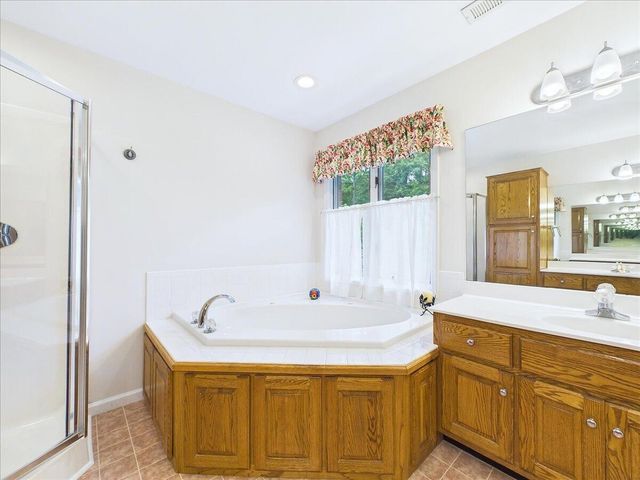 2832 Kensington Street, Athens, TN 37303