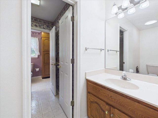 2832 Kensington Street, Athens, TN 37303