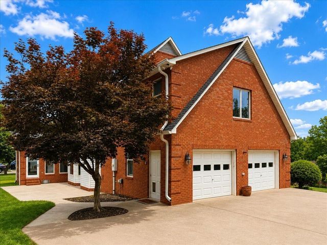 2832 Kensington Street, Athens, TN 37303