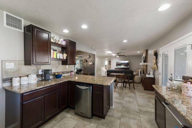 12205 Morocco Road NE, Albuquerque, NM 87111