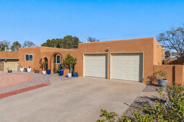 12205 Morocco Road NE, Albuquerque, NM 87111