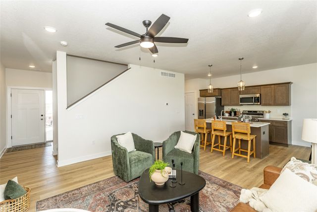 1357 Meadow Rose Place, Waukee, IA 50263