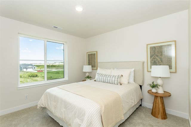 1357 Meadow Rose Place, Waukee, IA 50263