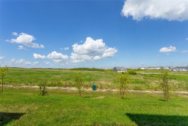 1357 Meadow Rose Place, Waukee, IA 50263