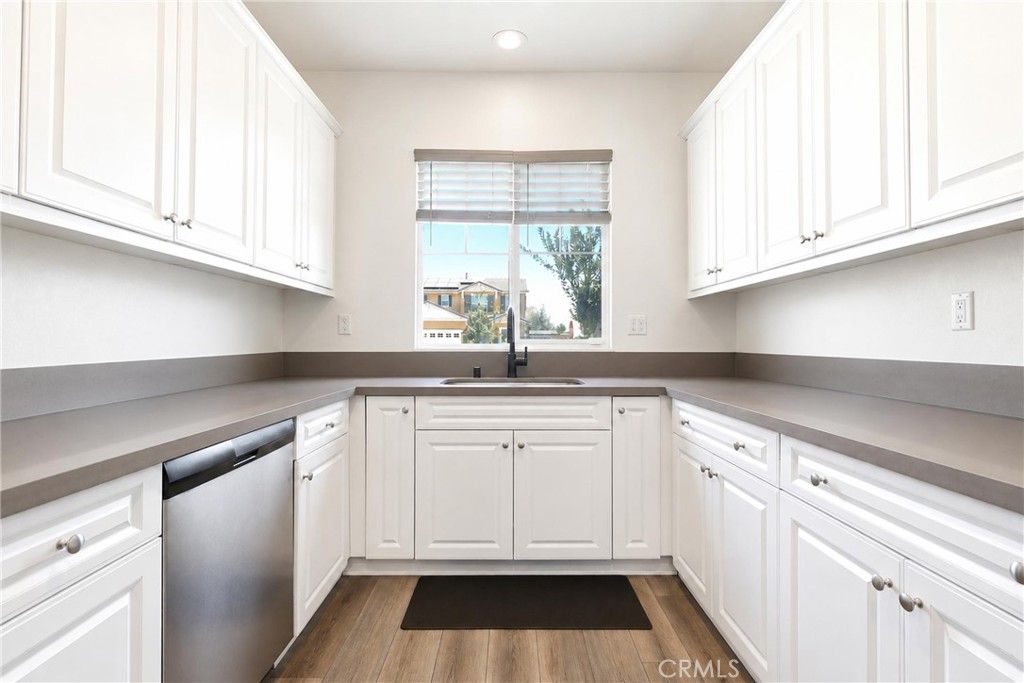 Image 11 of property listing at 4903 Vanderham, Eastvale, CA 91752