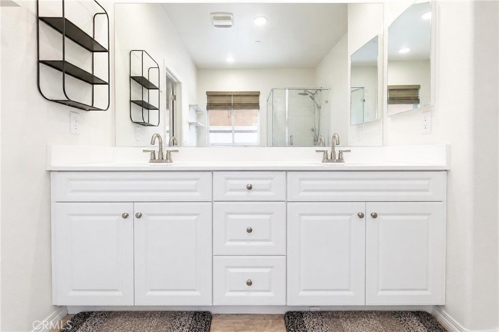 Image 17 of property listing at 4903 Vanderham, Eastvale, CA 91752