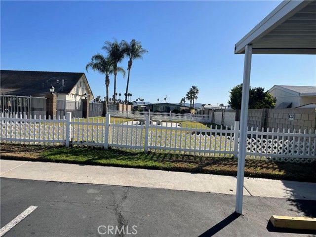 575 S Lyon Avenue 142, Hemet, CA 92543