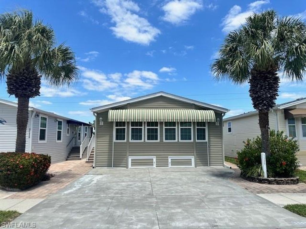 1509 Diamond Lake CIR, NAPLES, FL 34114 — exterior