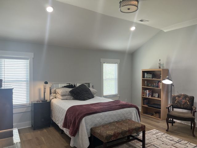 38 N Hill St, Nashville, TN 37210