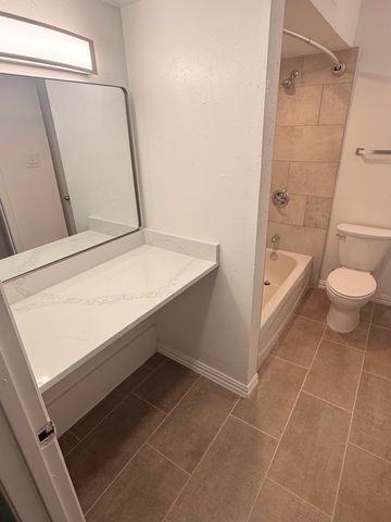 3925 Inwood Road 1018, Dallas, TX 75209