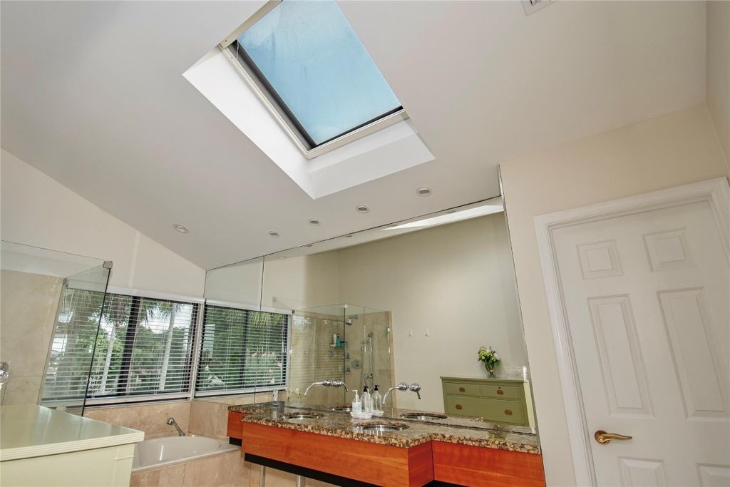 Image 37 of property listing at 21694 Town Place Drive, Boca Raton, FL 33433