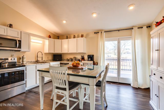 7312 Clarendon Rd, Powell, TN 37849