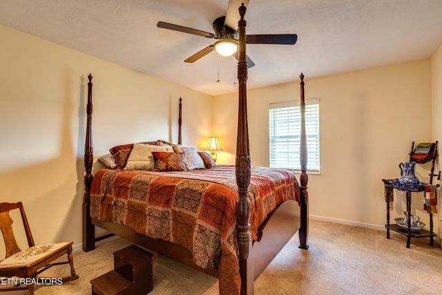 7312 Clarendon Rd, Powell, TN 37849