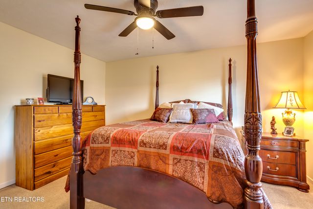 7312 Clarendon Rd, Powell, TN 37849