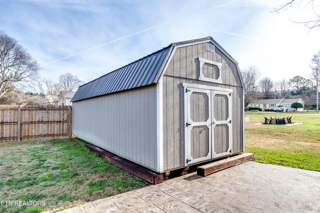 7312 Clarendon Rd, Powell, TN 37849