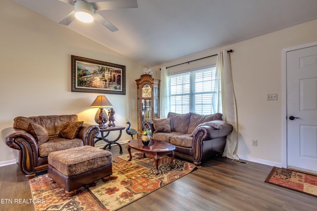 7312 Clarendon Rd, Powell, TN 37849